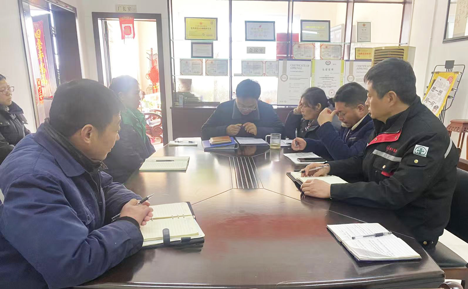 Dafeng Mingyue Bush Co., Ltd, 2025-ci il üçün ilk aylıq iclas keçirdi